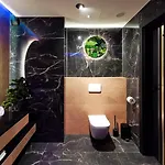 Sea View Smart & Garden Vip Апартаменты *