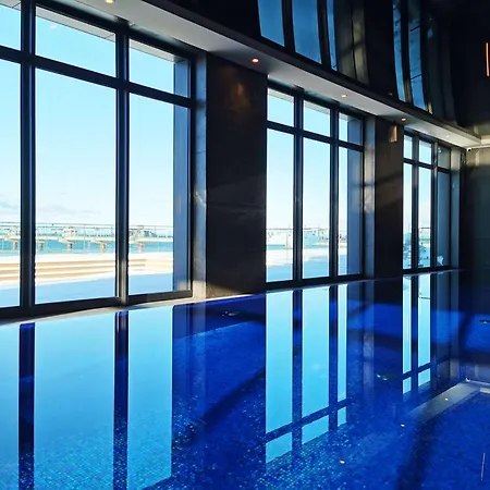 דירה Sea View Smart & Garden Vip *