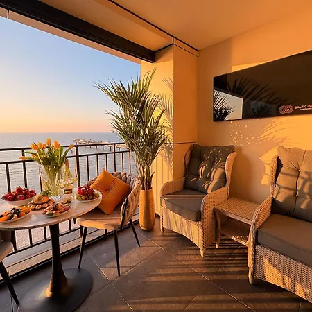 Sea View Smart & Garden Vip Apartment *