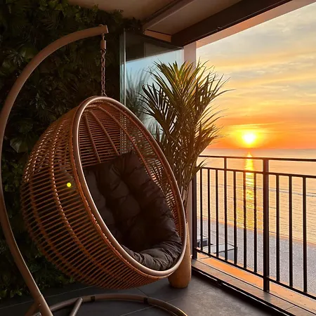 Sea View Smart & Garden Vip