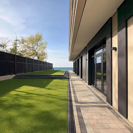 Apartment Sea View Smart & Garden Vip *