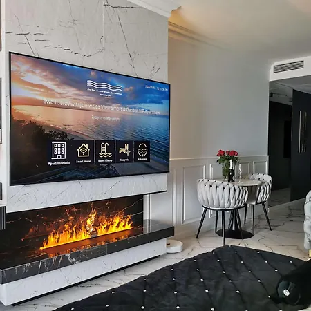 Sea View Smart & Garden Vip ミエンジズドロイェ