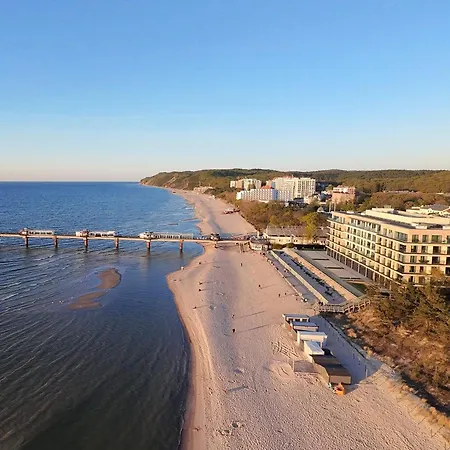 Sea View Smart & Garden Vip ミエンジズドロイェ