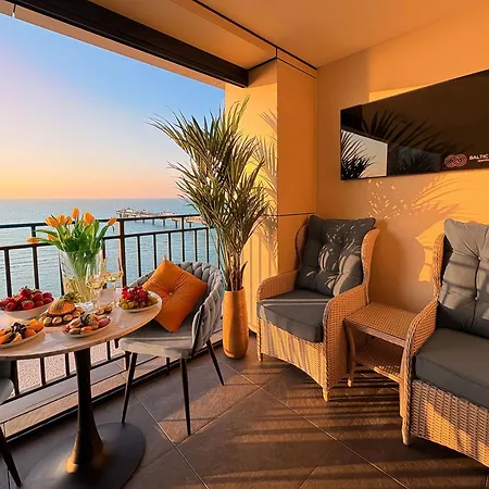 Sea View Smart & Garden Vip * ミエンジズドロイェ